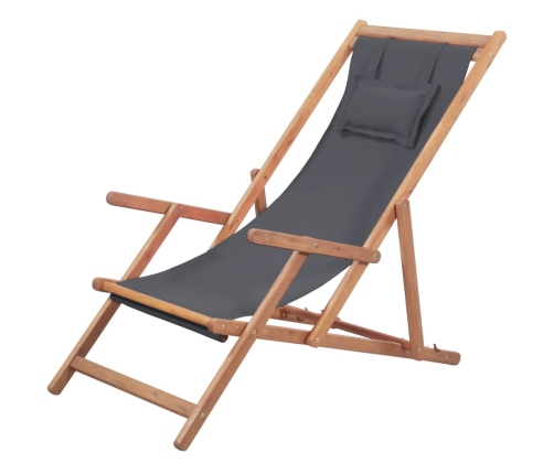 Silla de playa plegable de tela y estructura de madera gris