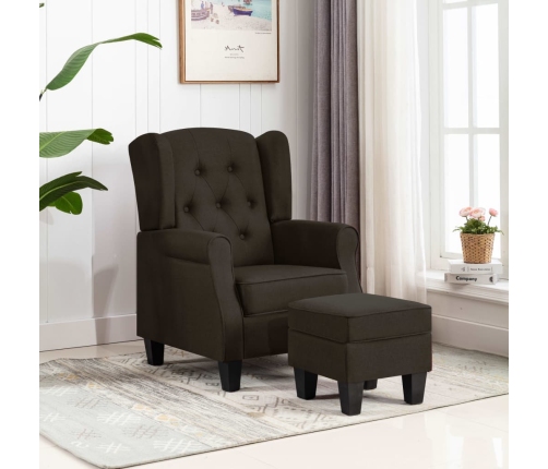 Sillón con reposapiés de tela marrón oscuro