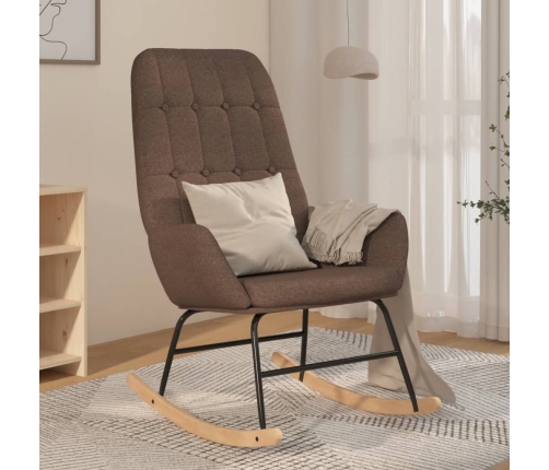 Silla mecedora de tela gris taupe