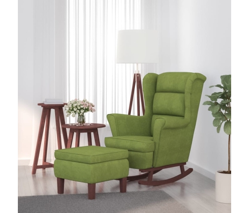 Sillón mecedora patas madera y taburete terciopelo verde claro