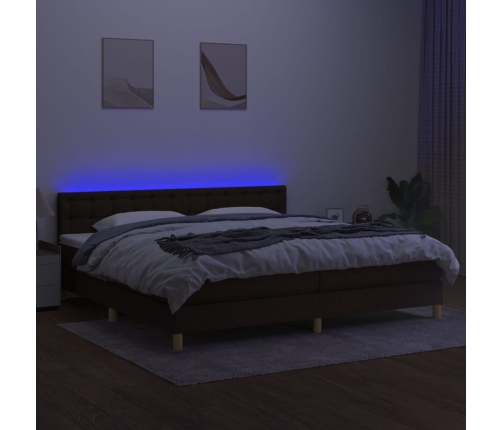 Cama box spring con colchón LED tela marrón oscuro 200x200 cm