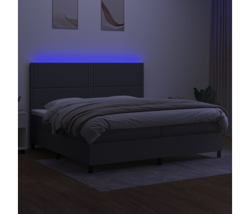 Cama box spring colchón y luces LED tela gris claro 200x200 cm