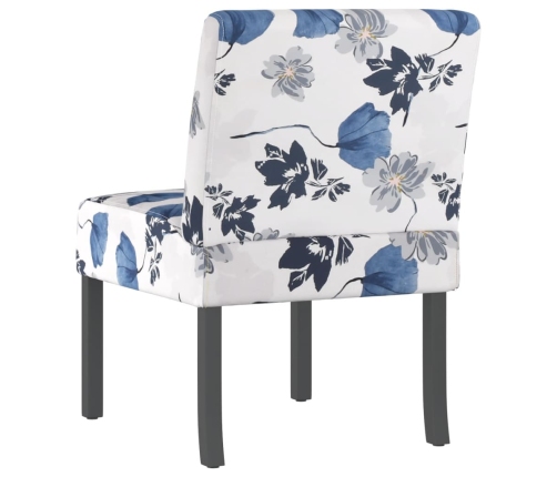 Silla tapizada de tela con estampado de flores azul