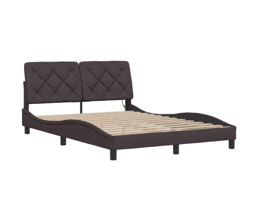 Estructura cama con LED sin colchón marrón oscuro 140x190 cm