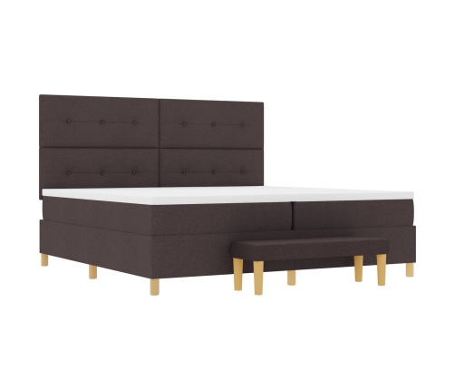 Cama con Base de Muelles con Colchón y Banqueta Marrón Oscura 200x200 cm Tela