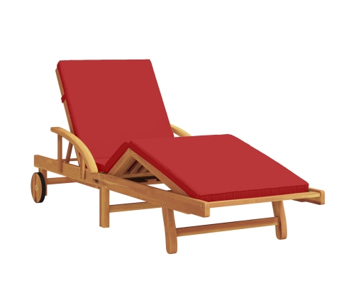 Tumbona plegable  con ruedas y cojín rojo de madera de teca