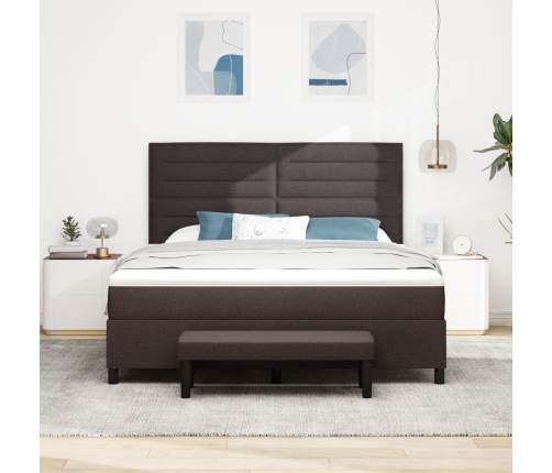 Cama con somier y colchón marrón oscuro 180x200 cm tela
